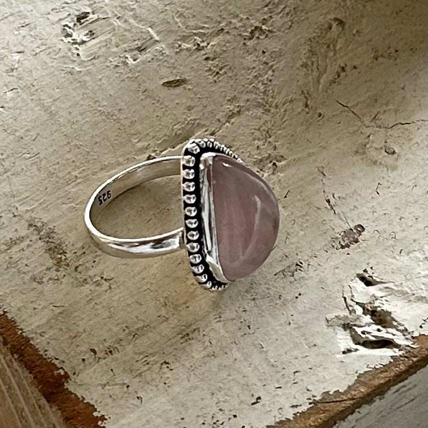 Irregular Teardrop Rose Quartz Ring