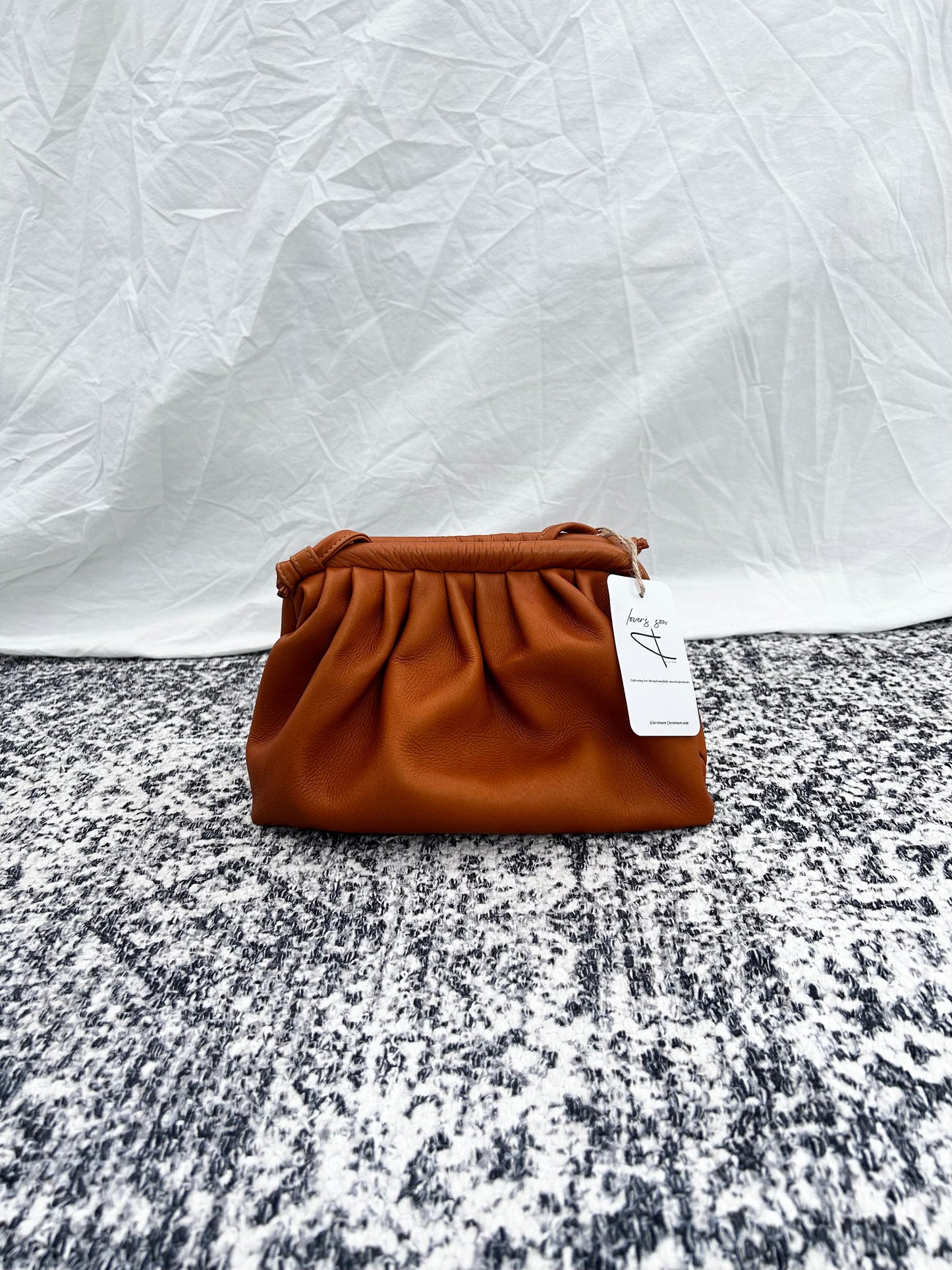 Handmade Leather Pouch / Crossbody - Brown