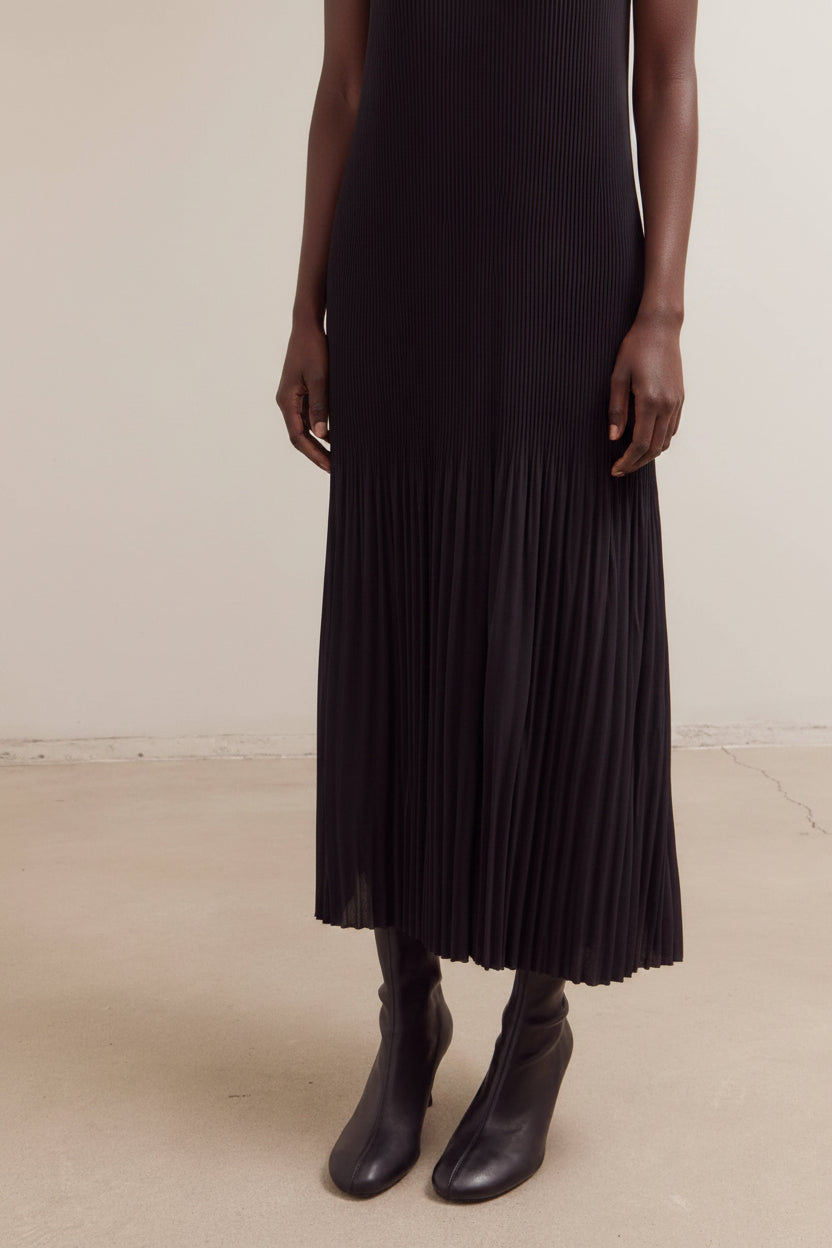 Pleated Romantic Maxi Dress